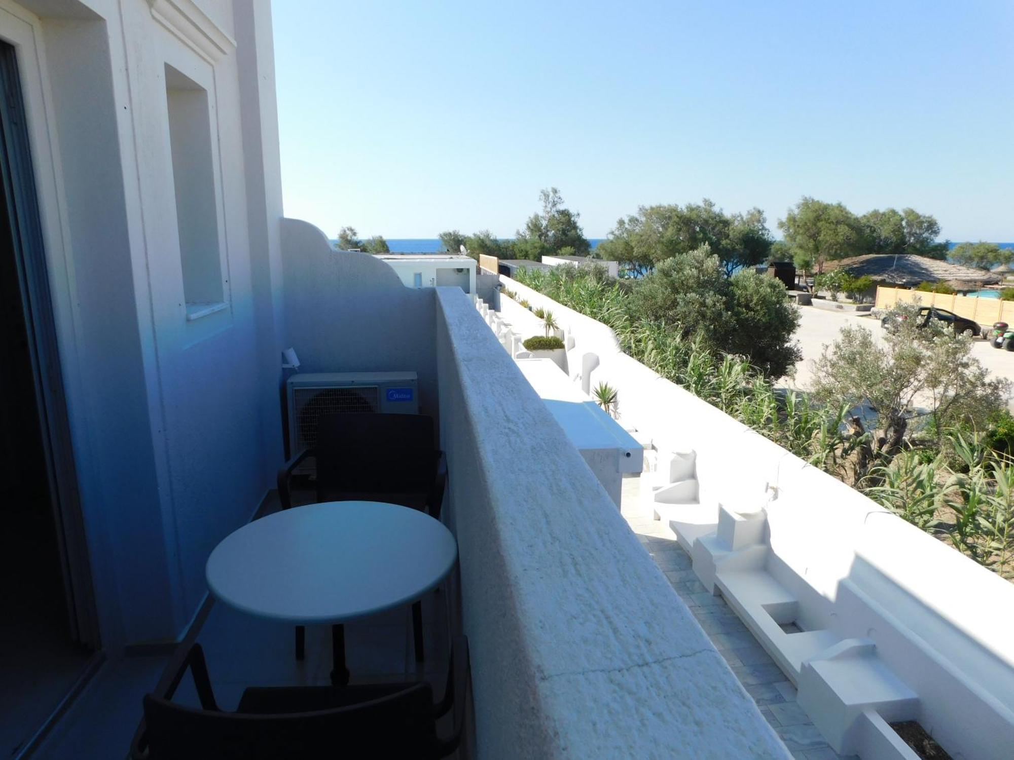 Perissa Beachfront Rooms 외부 사진